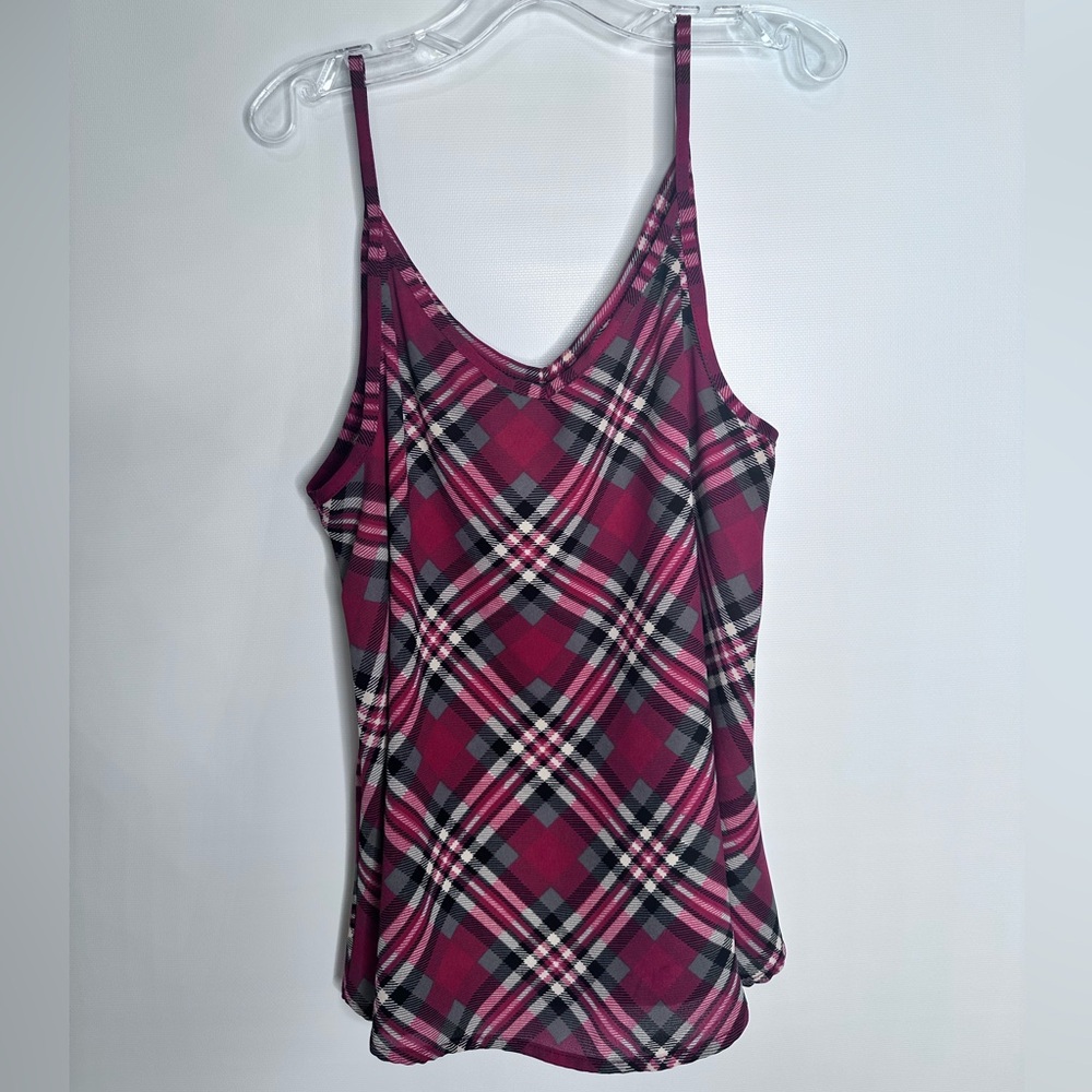 Full Tilt: Plaid Tank Top. L (fits like a small)